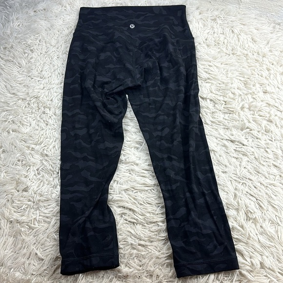 Lululemon Align Crop *21" Sequoia Camo Print Deep Coal Black - Picture 4 of 6
